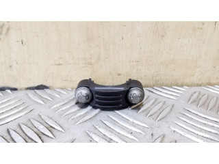 Другая деталь отсека двигателя