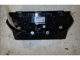 Дисплей    9838129680   Peugeot 2008 II