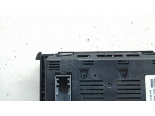 Дисплей 13238548, 565412769 Opel Zafira B