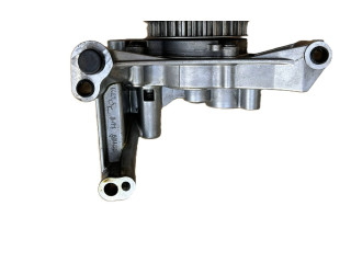 Масляный насос   03L115105C  Audi A3 S3 8P 