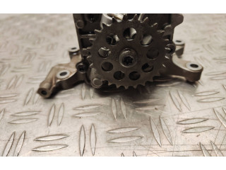 Масляный насос  D5244t15 31330979, 16804704  Volvo V60 