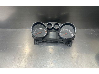 Панель приборов 13346182, 600775881 Opel Meriva B