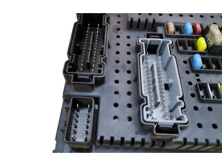 Блок предохранителей 30728512, 28017881 Volvo XC90