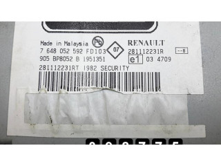 Радио/ проигрыватель CD/DVD / навигация