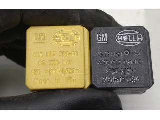 Pojistková skříňka 13220831, 13171831 Opel Zafira B 2006