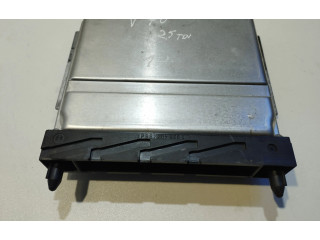 Блок управления двигателя 1928403488D, 09496667A Volvo V70