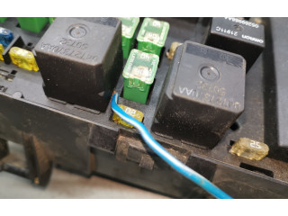 Pojistková skříňka 04727079AC Dodge Grand Caravan 2003