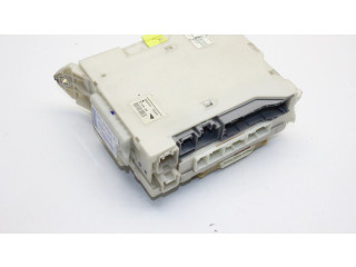 Pojistková skříňka 8273030620 Lexus GS 300 350 430 450H 2006