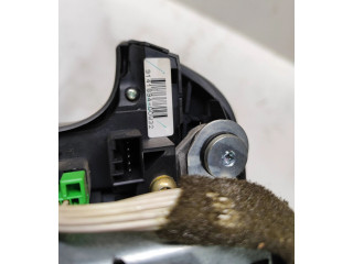 Подушка безопасности водителя 9141894 Volvo V70