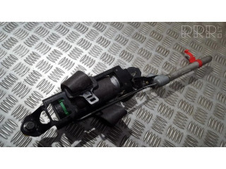 Передний ремень безопасности