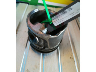 Píst 10653 Nissan Qashqai