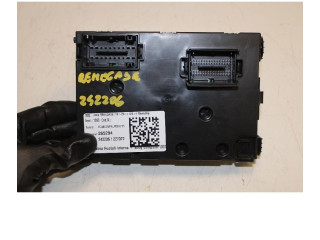 Блок предохранителей 00521312450 Jeep Renegade