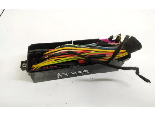 Блок предохранителей     Skoda Fabia Mk2 (5J)    