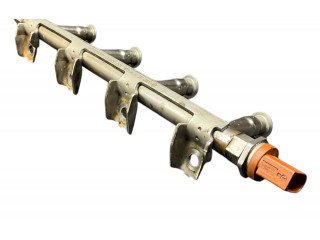 Топливная рампа 03F133320C, 043520439   Audi A1   для двигателя Cay