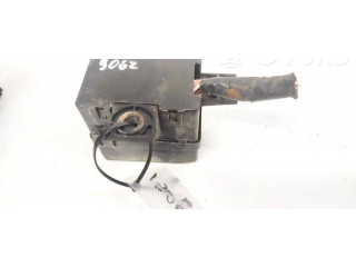 Блок предохранителей Mitsubishi Carisma