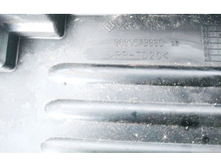 Блок предохранителей  9629573880   Peugeot 406    