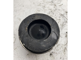  Поршень  86L77  Nissan X-Trail T30 для дизельного двигателя 