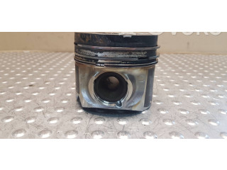 Píst 83L82 Audi A8 S8 D4 4H