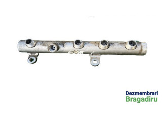 Топливная рампа Audi A6 S6 C6 4F