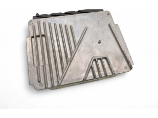 Блок управления двигателем Блок управления 30684877A Volvo V70