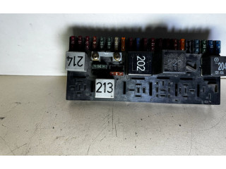 Pojistková skříňka 443941822A, 443941822 Audi 80 90 S2 B4 1993