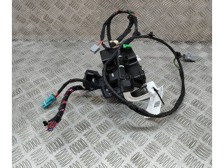 Блок предохранителей  31384034, 31676133   Volvo XC90    