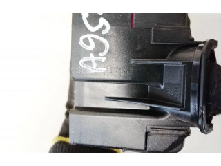 Блок предохранителей Skoda Superb B6 (3T)