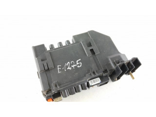   Pojistková skříňka 2215401350   Mercede-Benz S W221 2008