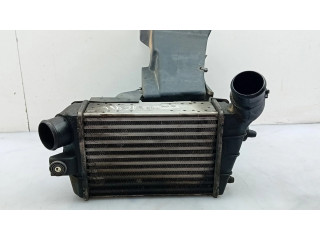 Интеркулер 99000386 Alfa Romeo GT 1.9