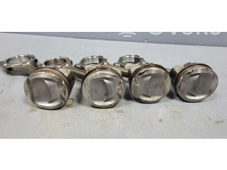 Поршень с шатуном Lexus IS III XE30