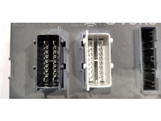 Блок комфорта 8201140808, UCHN3G2005X83   Renault Trafic II (X83)   