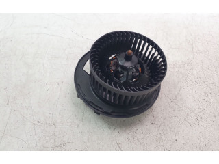 Вентилятор печки 5Q1819021E Audi Q2 -