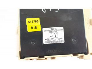 Блок комфорта 89221-02331, 82730-12X70A   Toyota Auris 150   