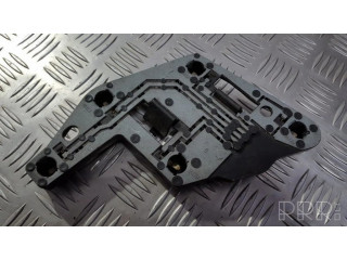 Держатель крышки лампы заднего фонаря