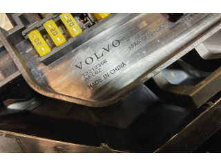 Блок предохранителей 32212356 Volvo XC40