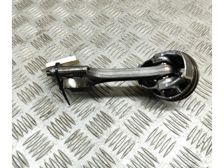 Поршень B 4204 T47 32298424, 31401957 Volvo XC40