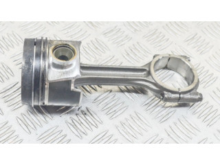 Píst 04L105401A, 04L107065A   Volkswagen Golf VII  pro naftový motor 2.0 CRLB 