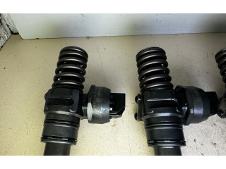 Комплект форсунок 038130073AG, 0414720215    Volkswagen Touran I   