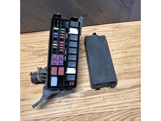 Блок предохранителей     Honda HR-V    