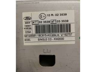 Радио/ проигрыватель CD/DVD / навигация