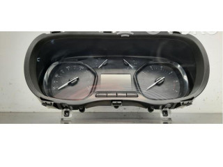 Přístrojová deska  Peugeot Expert 2019 9831168780  