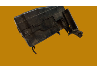 Pojistková skříňka MR583210 Mitsubishi Pajero 2003