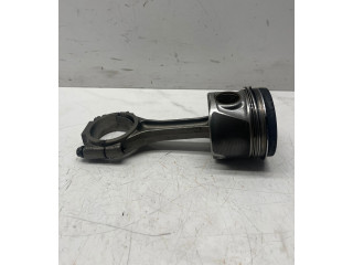  Поршень с шатуном    Volkswagen PASSAT B6  