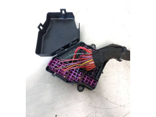 Блок предохранителей 8D2941824 Audi A6 S6 C6 4F