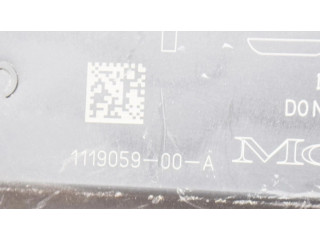 Блок предохранителей 109440500D, 111905900A Tesla Model S