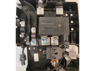 Блок предохранителей 32200334   Volvo XC40    