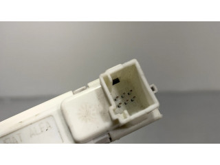 Дисплей    50513905   Alfa Romeo Giulietta