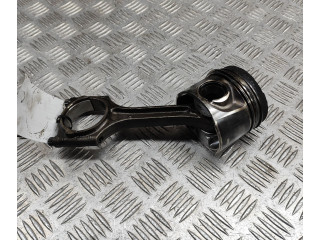  Поршень  31339777, 31401216  Volvo V60  