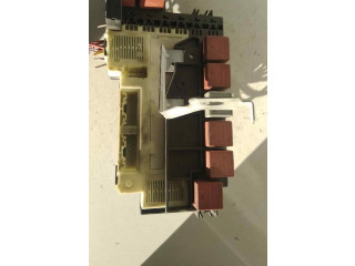 Блок предохранителей 21656614 Renault Clio II