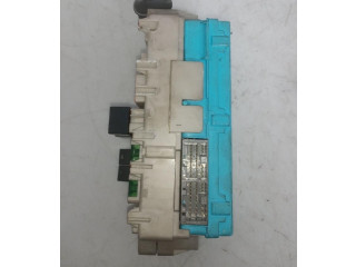 Блок предохранителей Mitsubishi Grandis